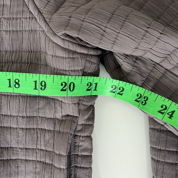 NEW / Lululemon Serene Travels Bomber - Picture 4 of 5